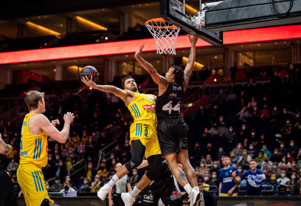 吴艳妮屡次 吴艳妮屡次