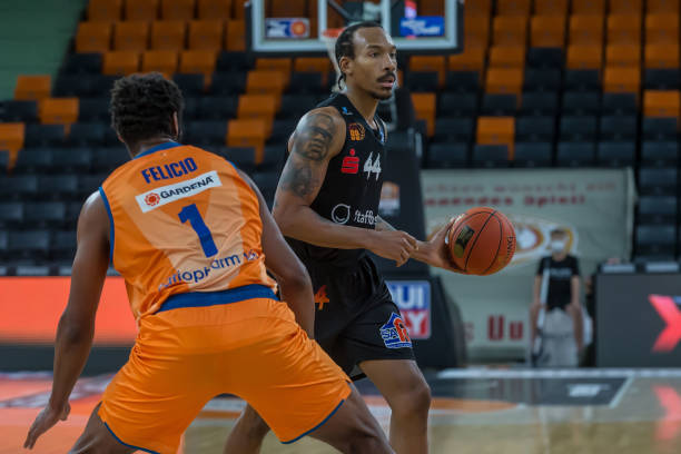 守核心和战 守核心和战